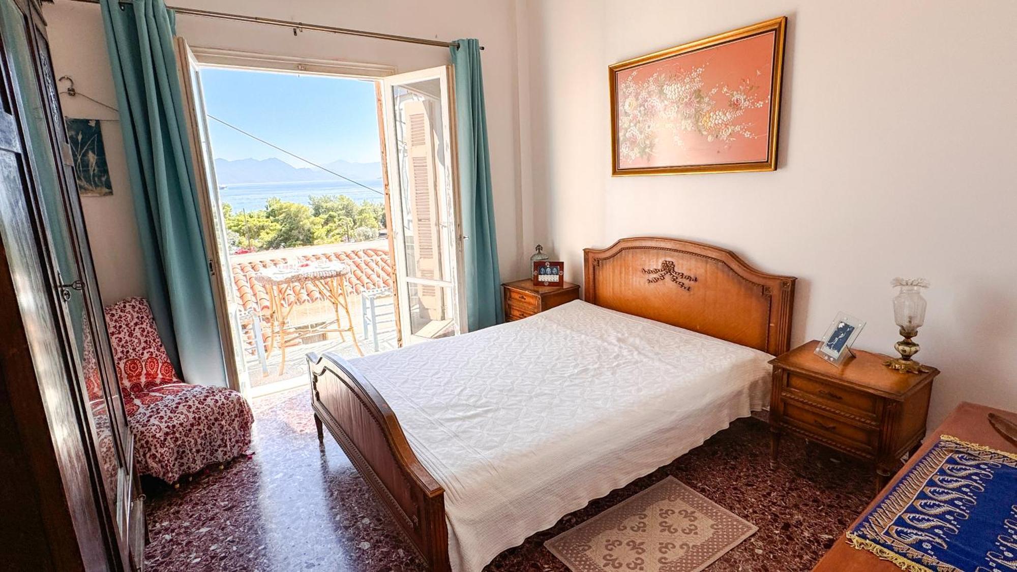 Appartement Vue Sur Mer Soul Family, Egine Aegina Bagian luar foto