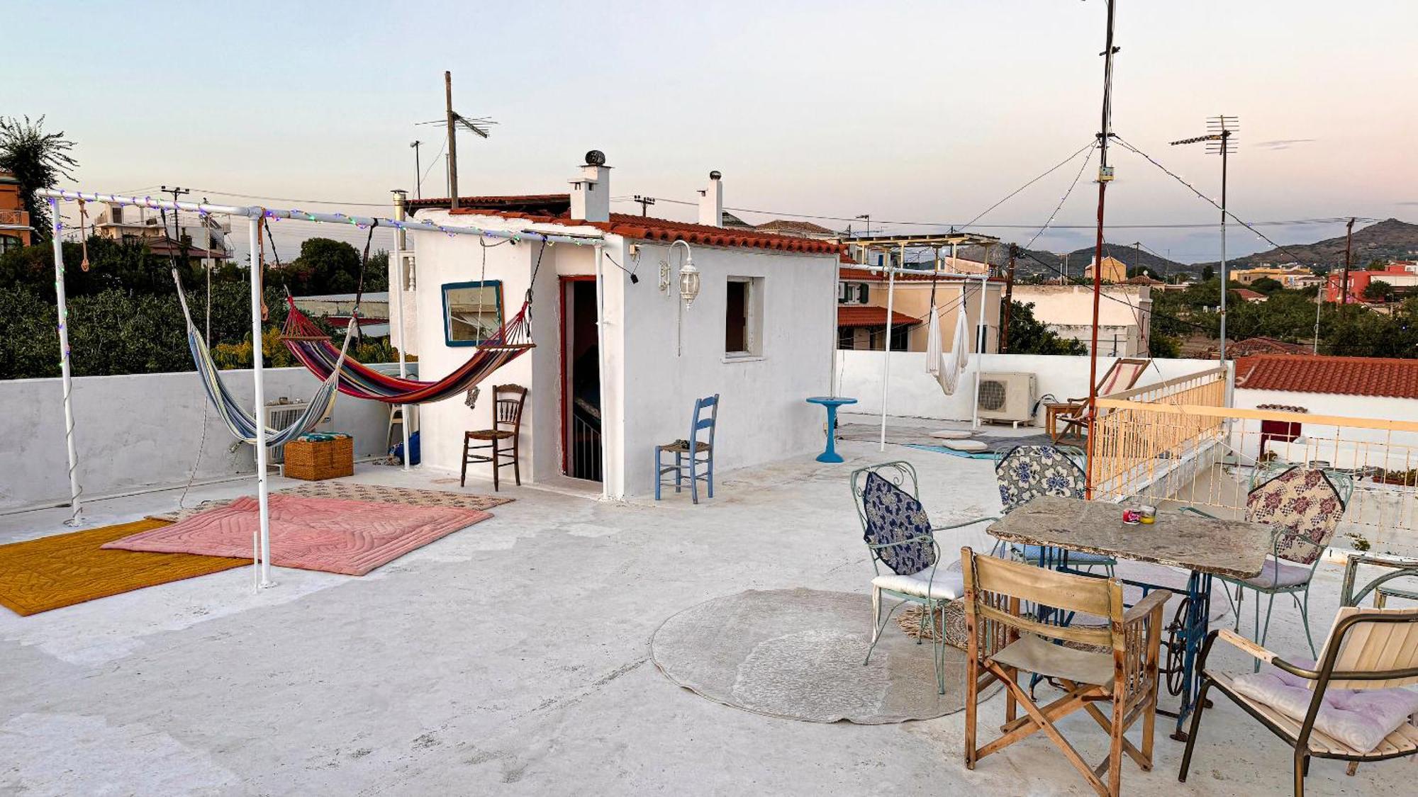 Appartement Vue Sur Mer Soul Family, Egine Aegina Bagian luar foto