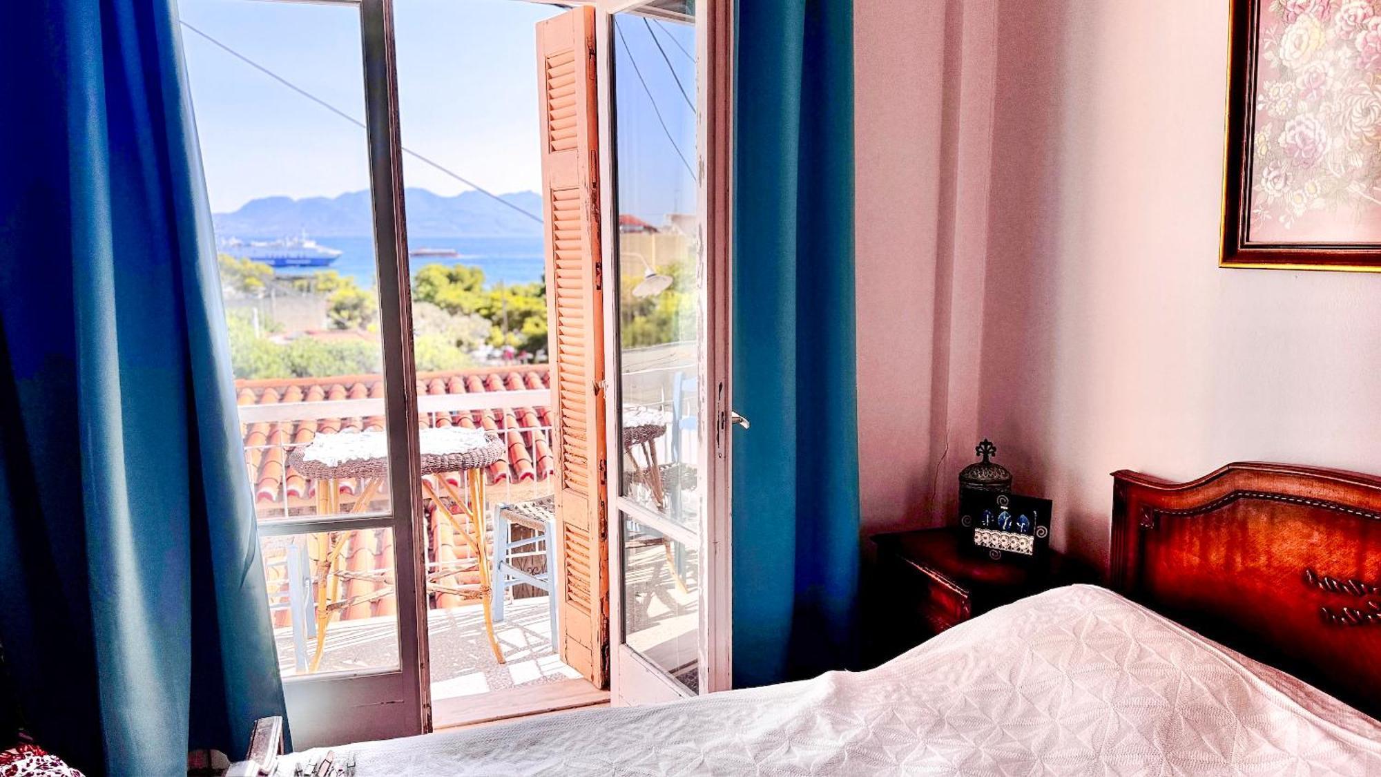 Appartement Vue Sur Mer Soul Family, Egine Aegina Bagian luar foto
